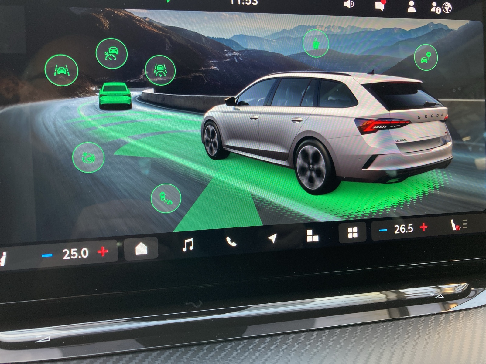 SKODA Octavia Combi 2.0 TSI DSG RS-image-14