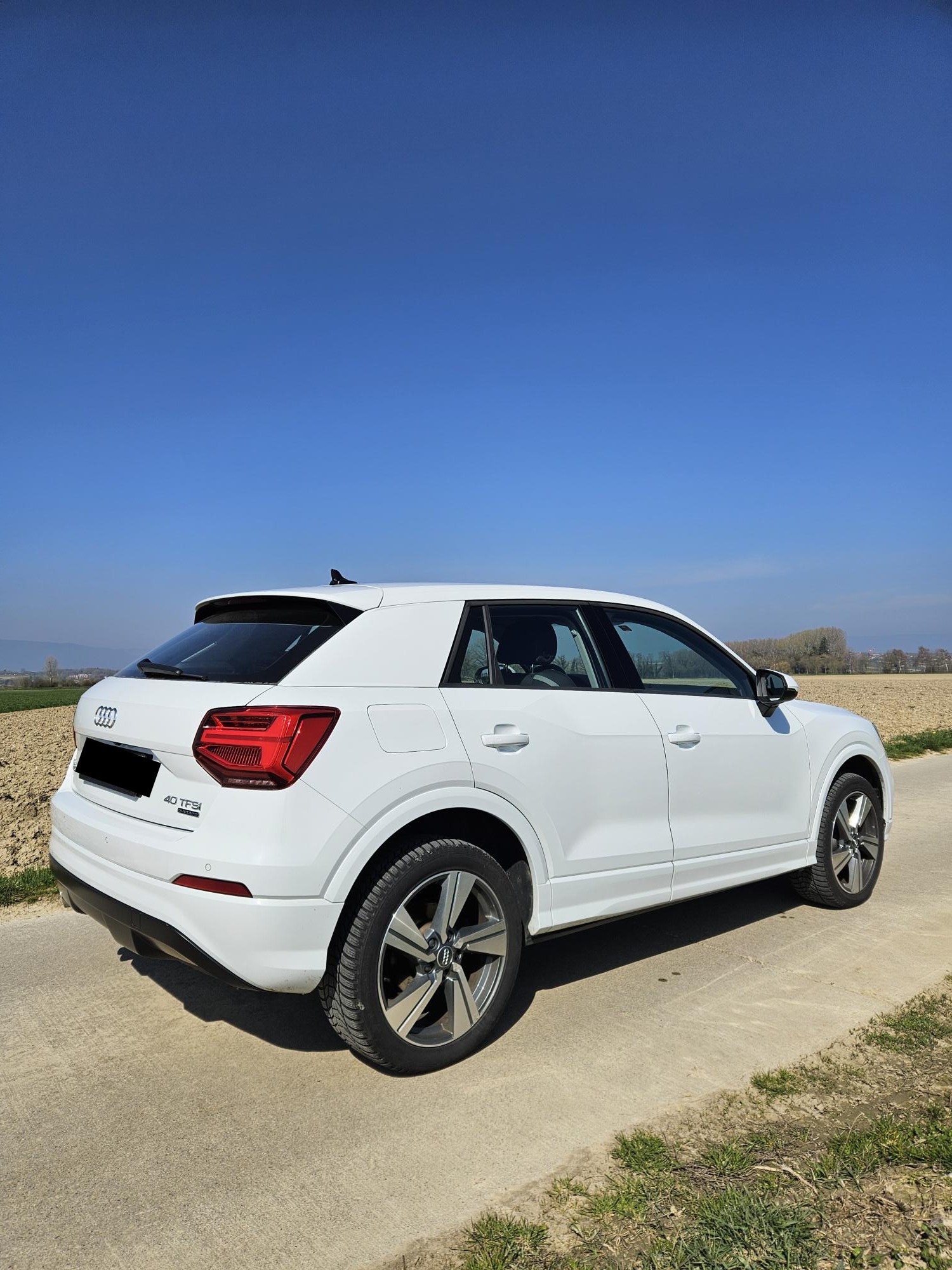 AUDI Q2 40 TFSI Sport quattro S-tronic-image-2