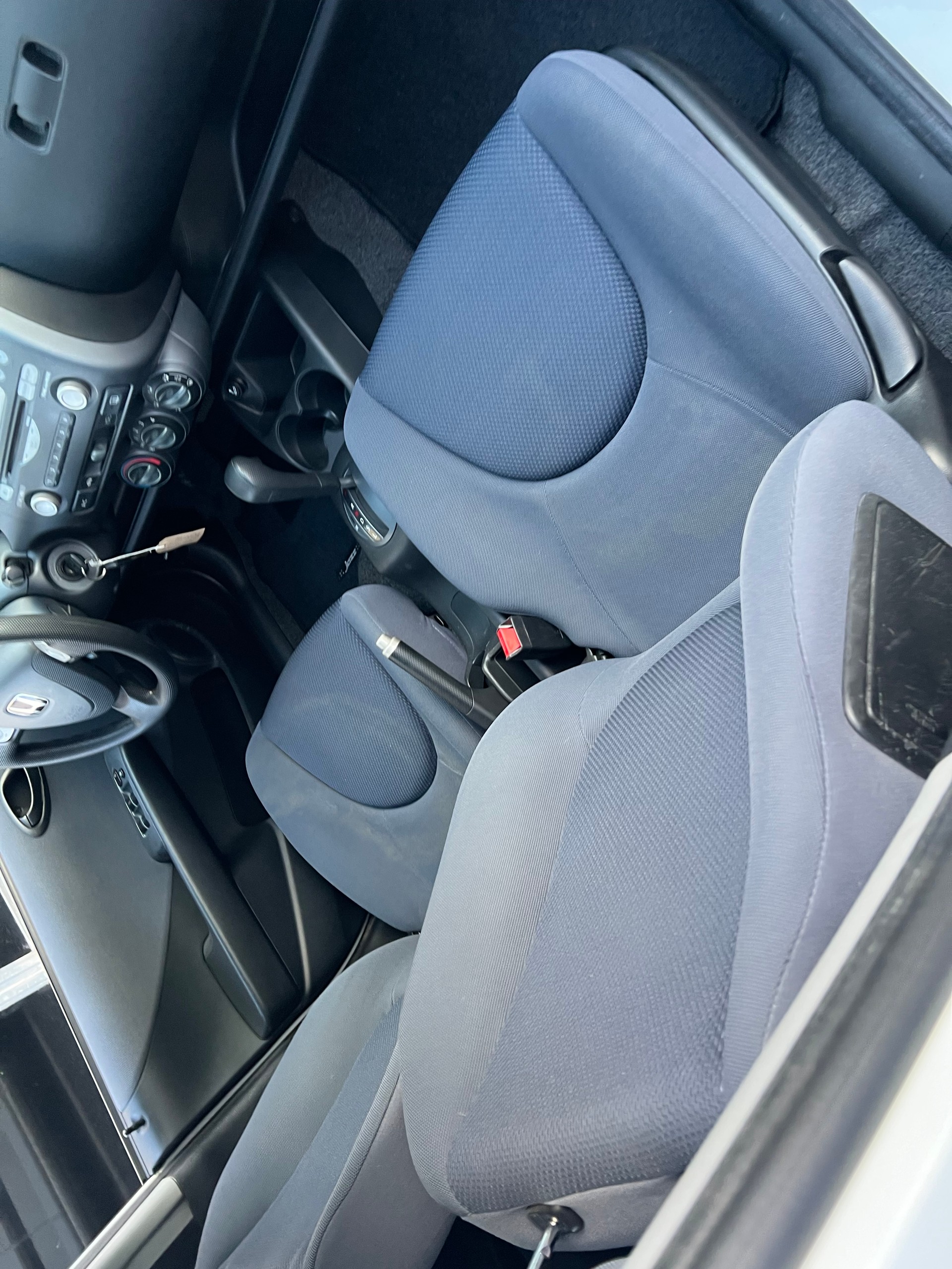 HONDA Jazz 1.4 Automatique-image-3