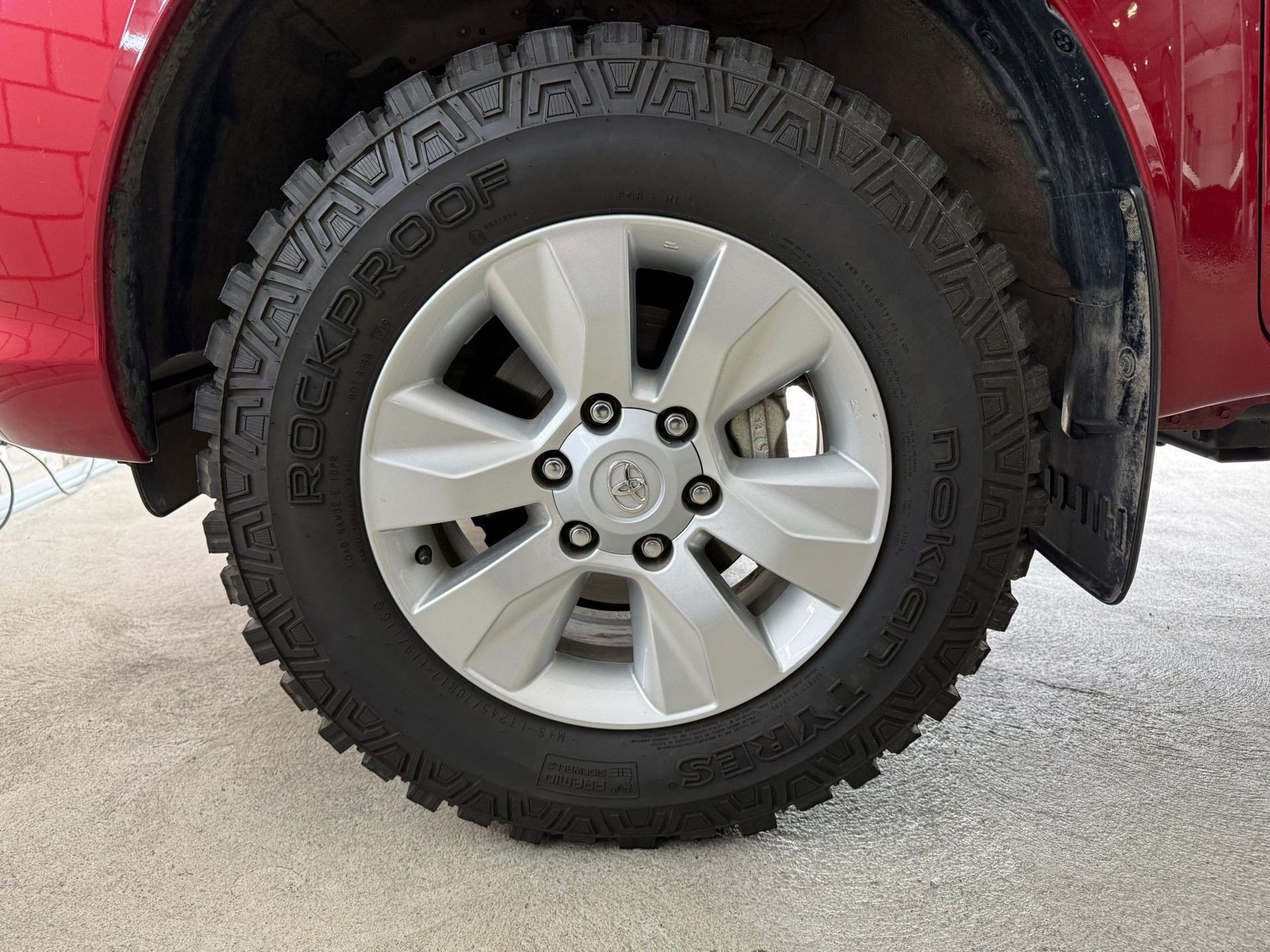 TOYOTA Hilux 2.4D-4D Luna Double Cab 4x4-image-14