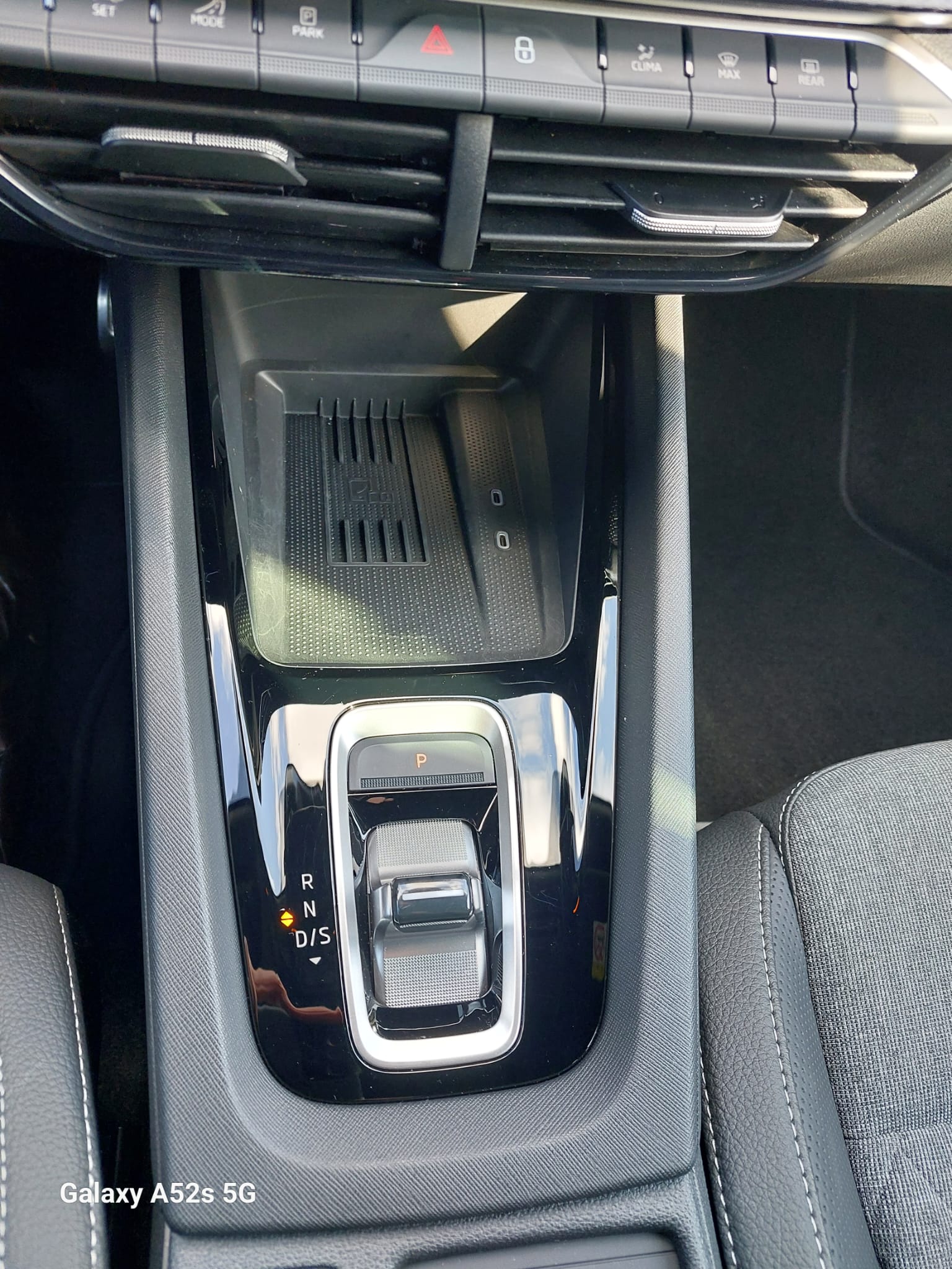 SKODA Octavia Combi 1.5 TSI mHEV DSG Sport Line-image-9
