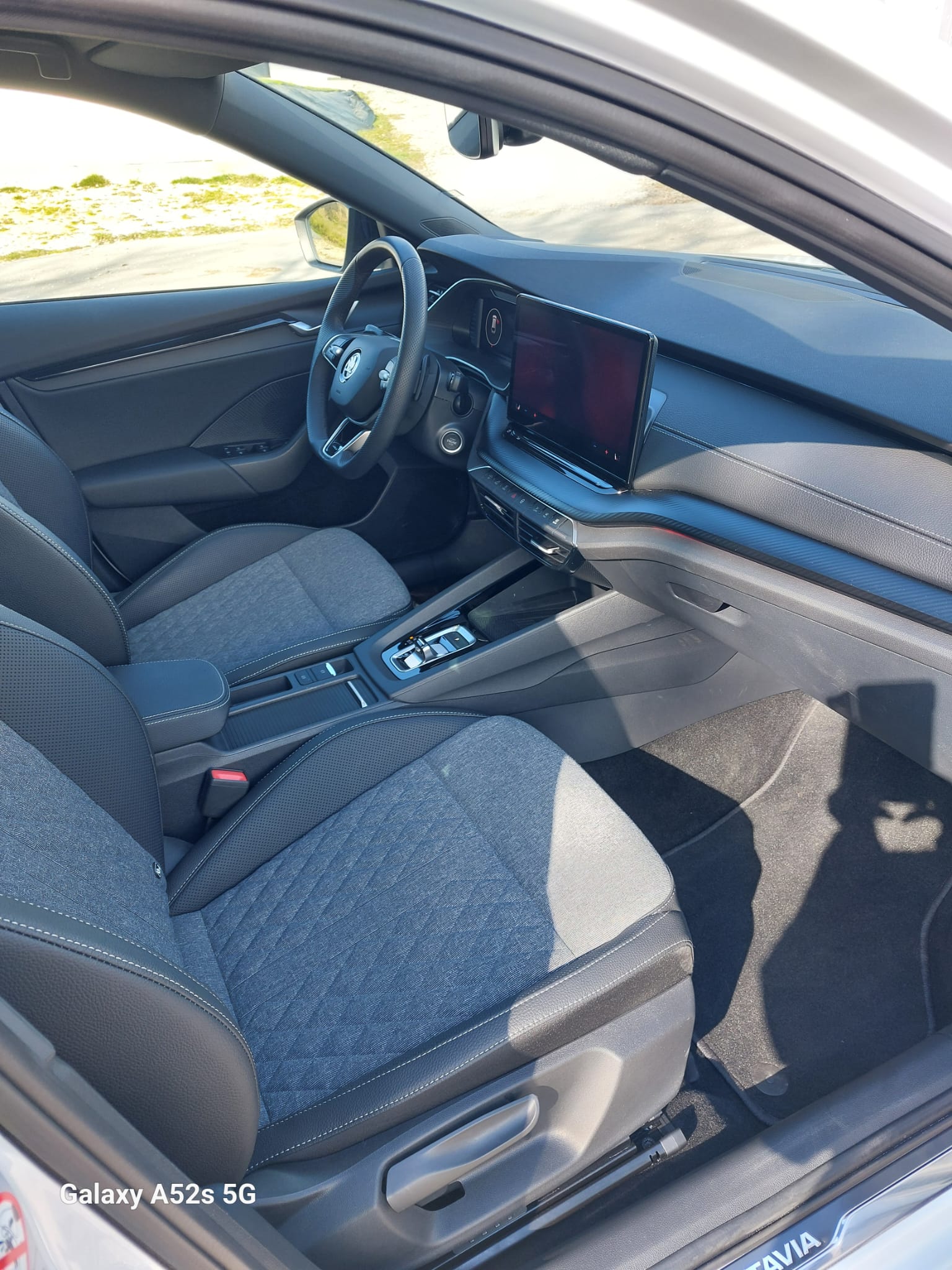 SKODA Octavia Combi 1.5 TSI mHEV DSG Sport Line-image-7