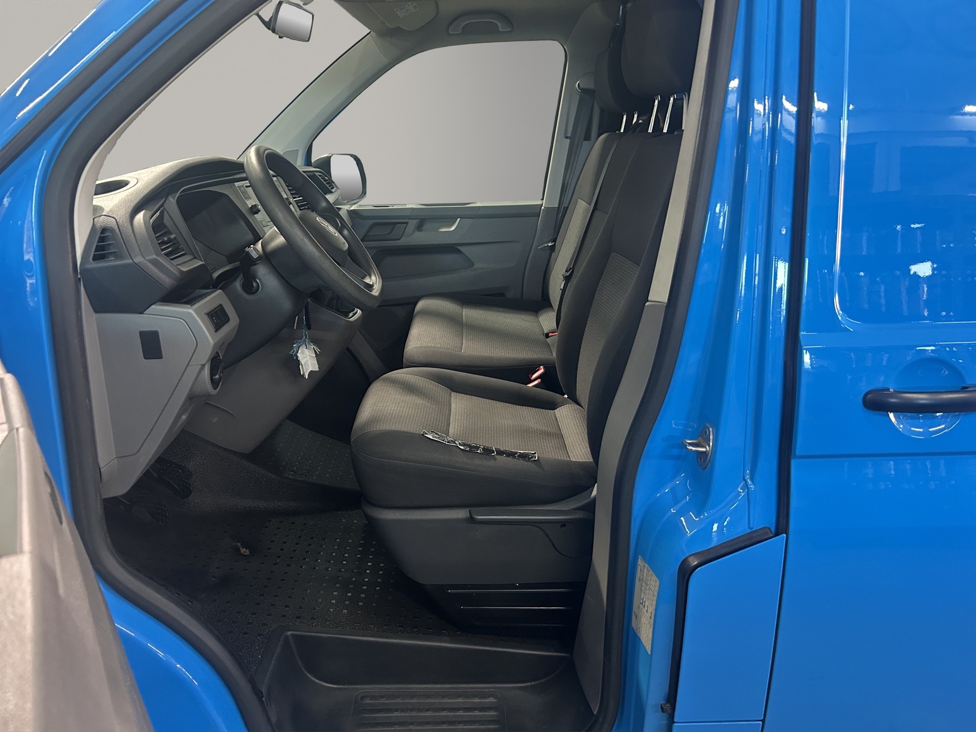 VW T6.1 2.0 TDI 4Motion-image-7