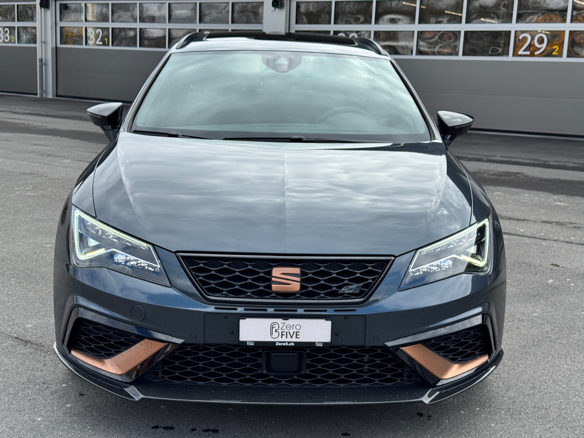 SEAT Leon ST 2.0TSI Cupra R340 4Drive DSG-image-1