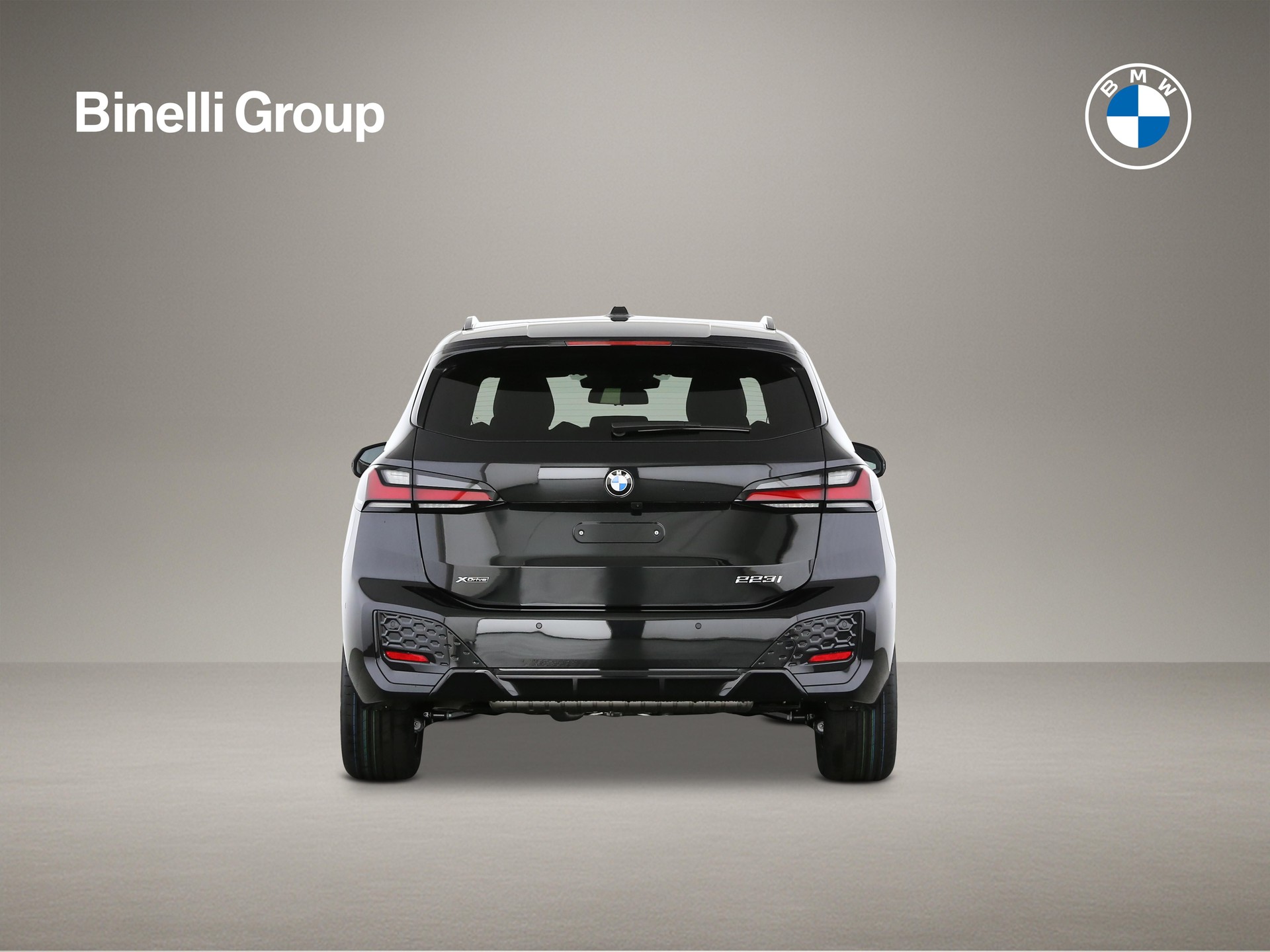 BMW 223i xDrive SDKG Active Tourer-showroom-element-3