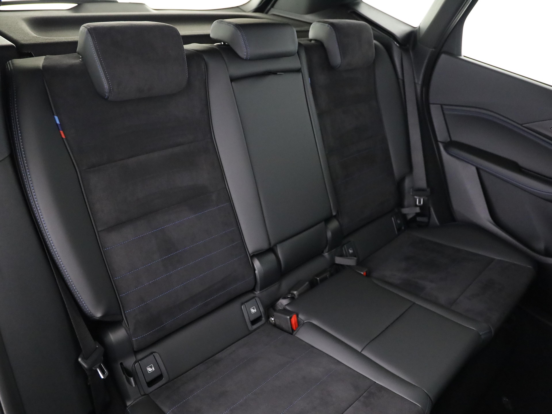 BMW 223i xDrive SDKG Active Tourer-image-16