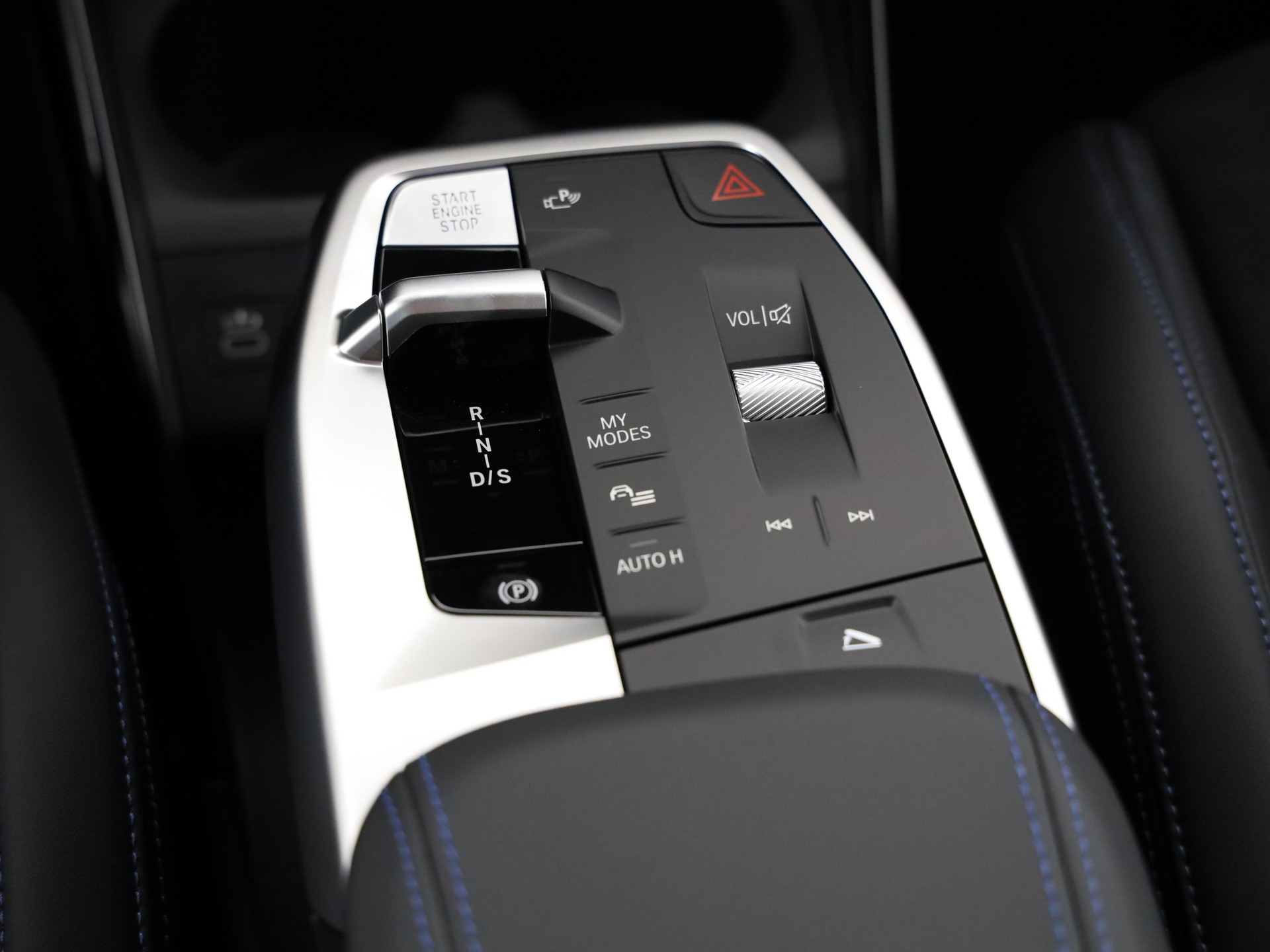 BMW 223i xDrive SDKG Active Tourer-image-17