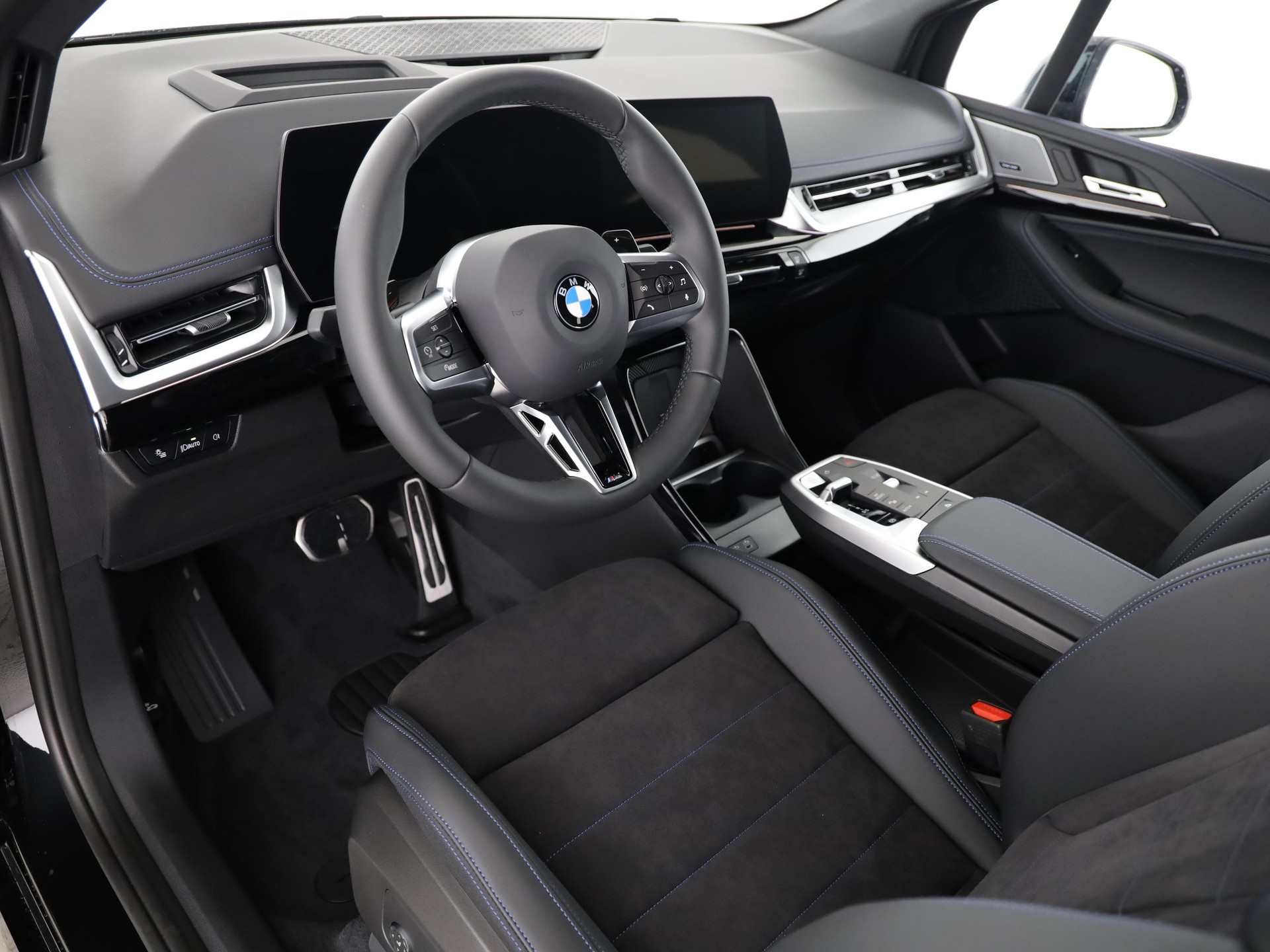 BMW 223i xDrive SDKG Active Tourer-image-12