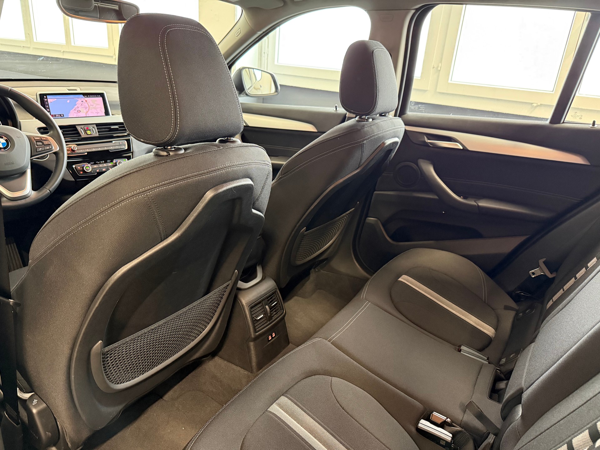 BMW X1 sDrive 18i Steptronic DSK-image-15