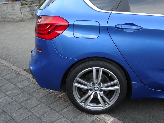 BMW 220d xDrive Active Tourer Steptronic M Sport-image-2