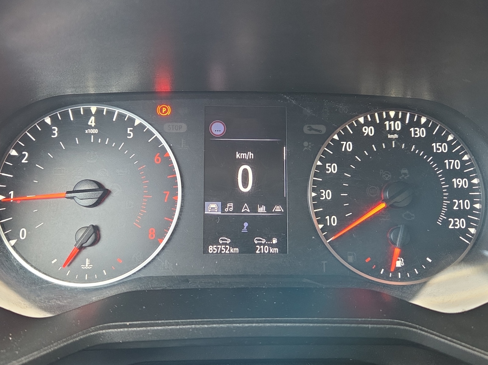 RENAULT Clio 1.0 Zen-image-6