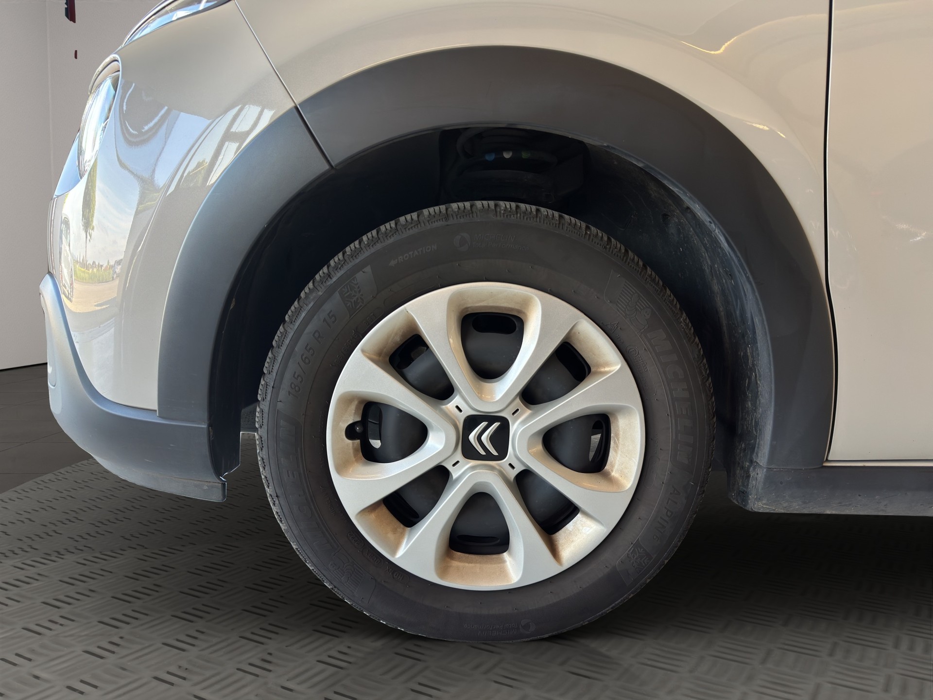 CITROEN C3 1.2i PureTech Feel-image-6