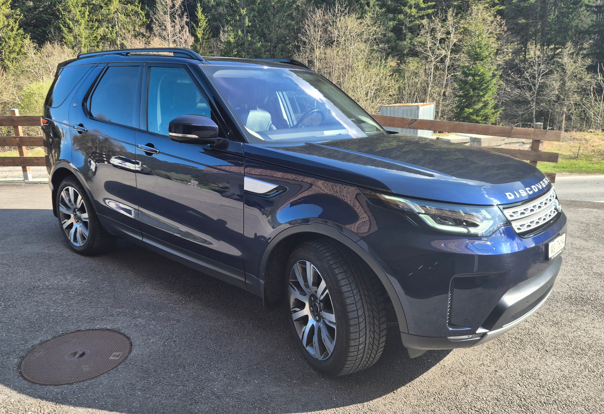 LAND ROVER Discovery 3.0 Si6 HSE Luxury Automatic-image-0