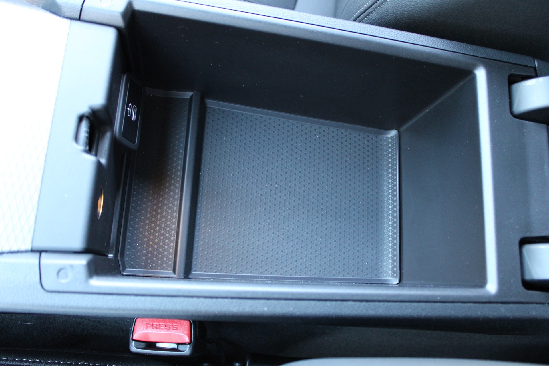 BMW i4 M60 M Sport Pro-image-21
