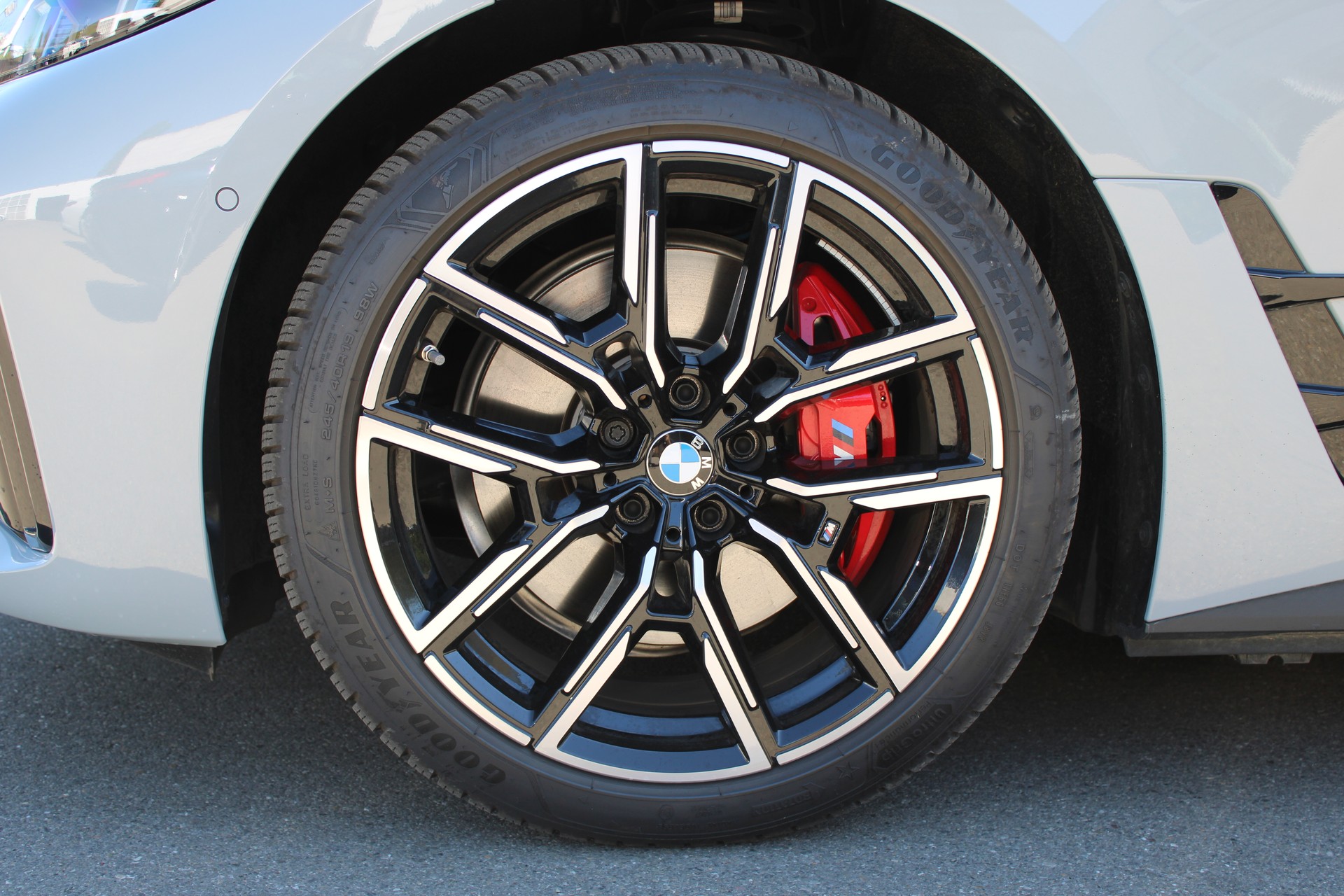 BMW i4 M60 M Sport Pro-image-5