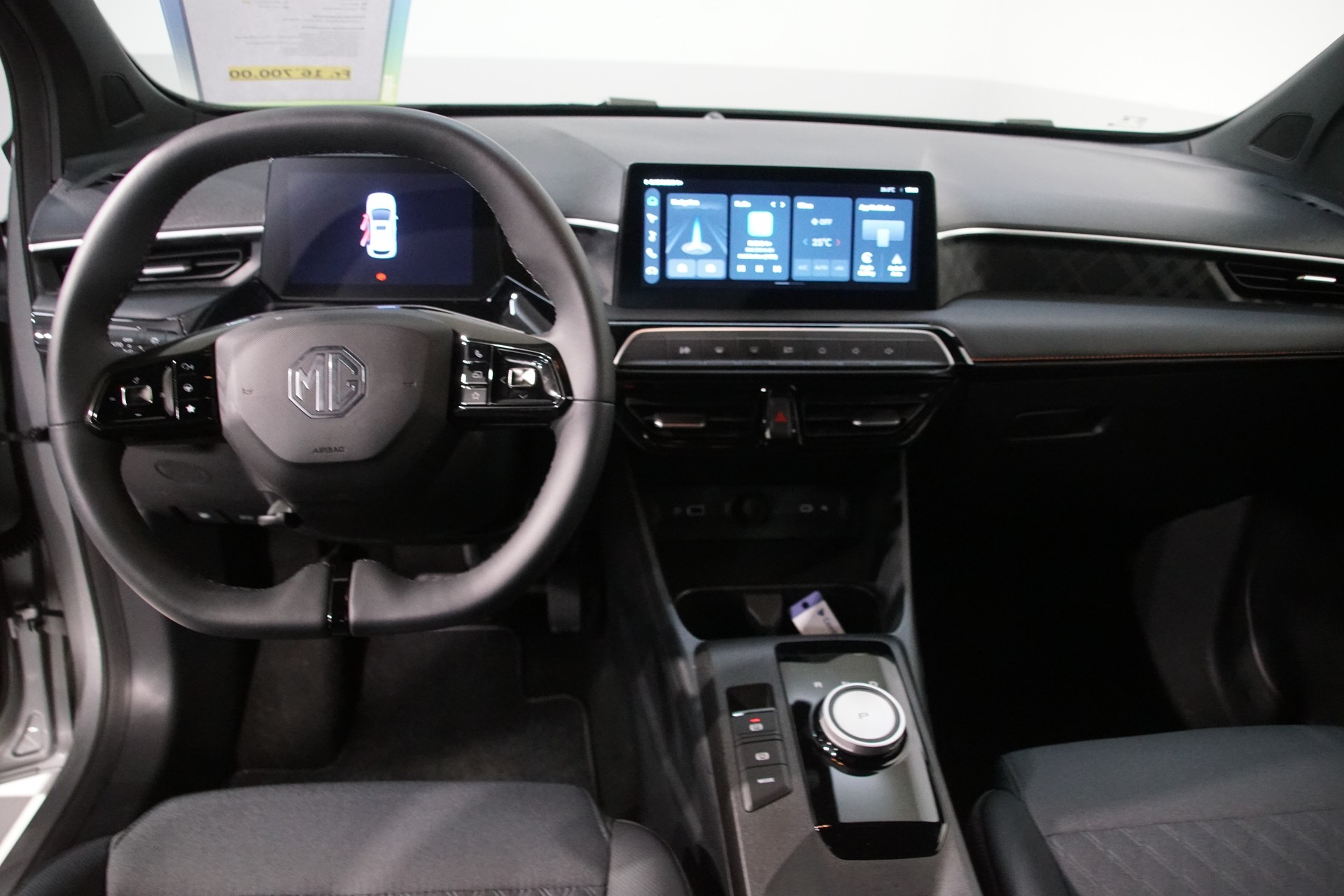 MG 3 1.5 Hybrid Luxury Automat ++SWISS++-image-11