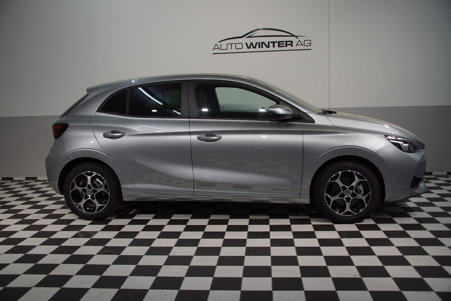 MG 3 1.5 Hybrid Luxury Automat ++SWISS++-image-5