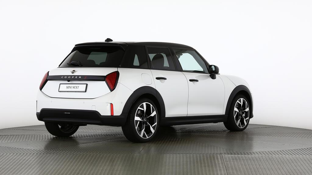 MINI Cooper 5 door S-image-3