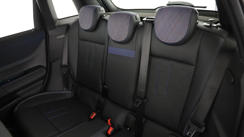 MINI Cooper 5 door S-image-19