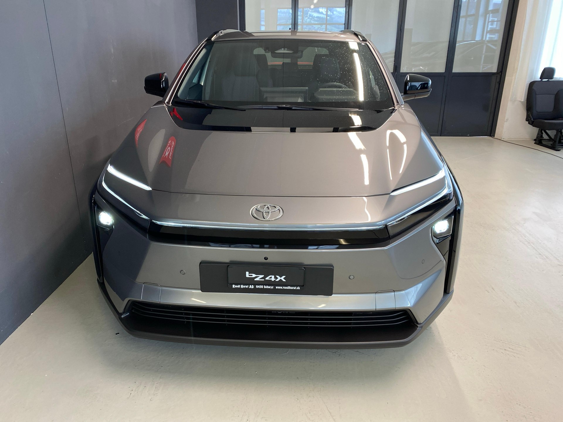 TOYOTA bZ4X Style AWD-image-1
