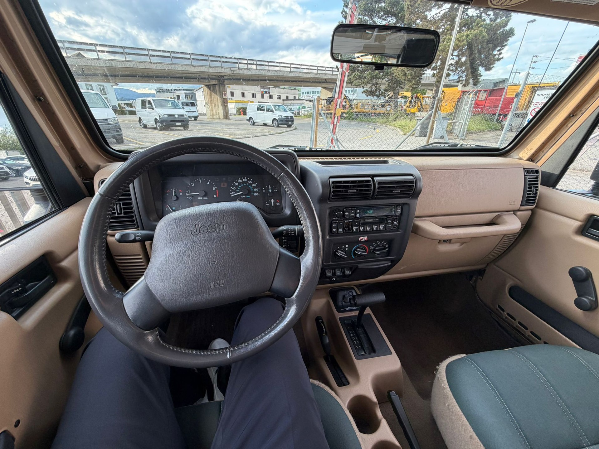 JEEP Wrangler 4.0 Sahara Hardtop expertiser du jour-image-11