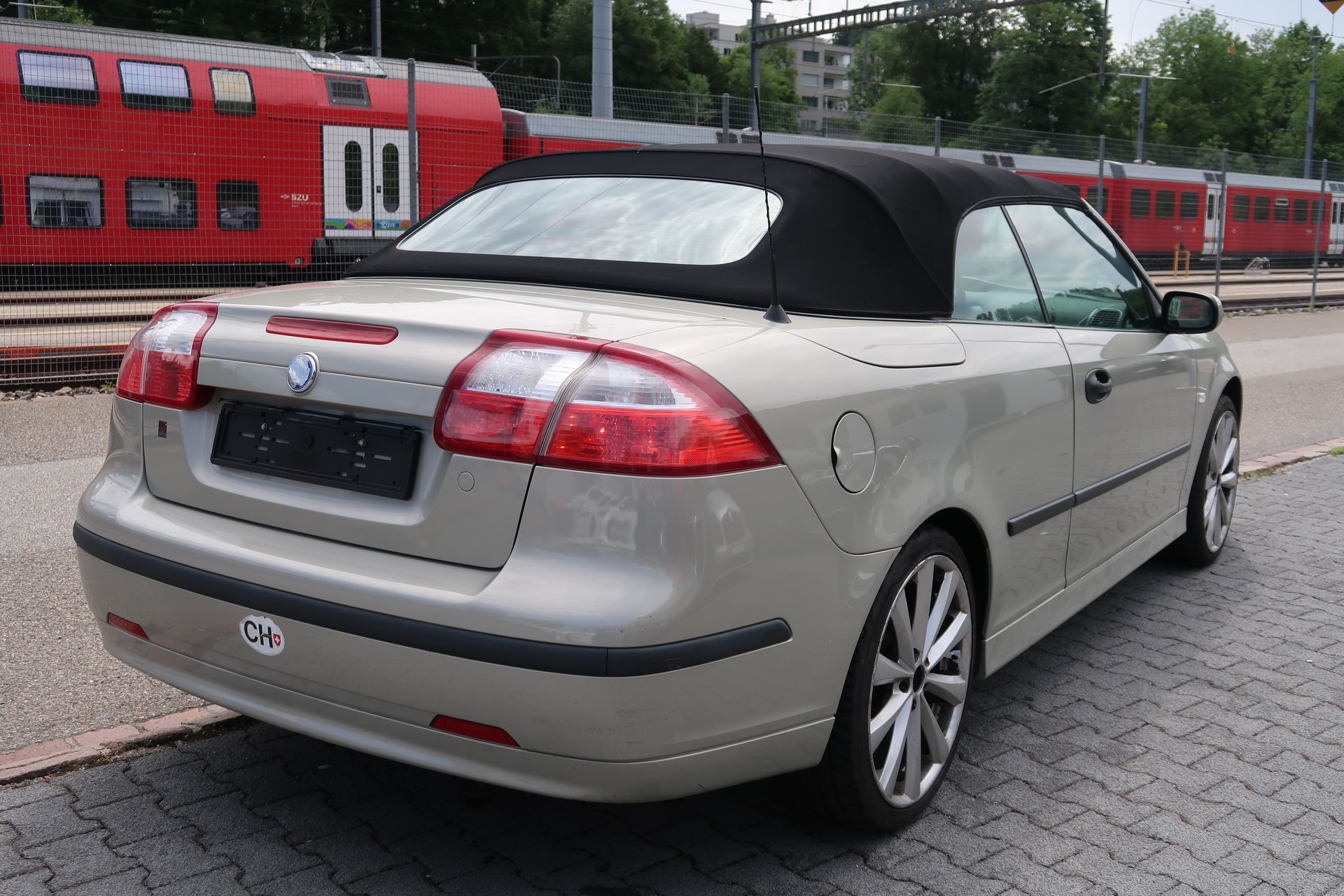 SAAB 9-3 2.0 (1.8t) Vector-image-4