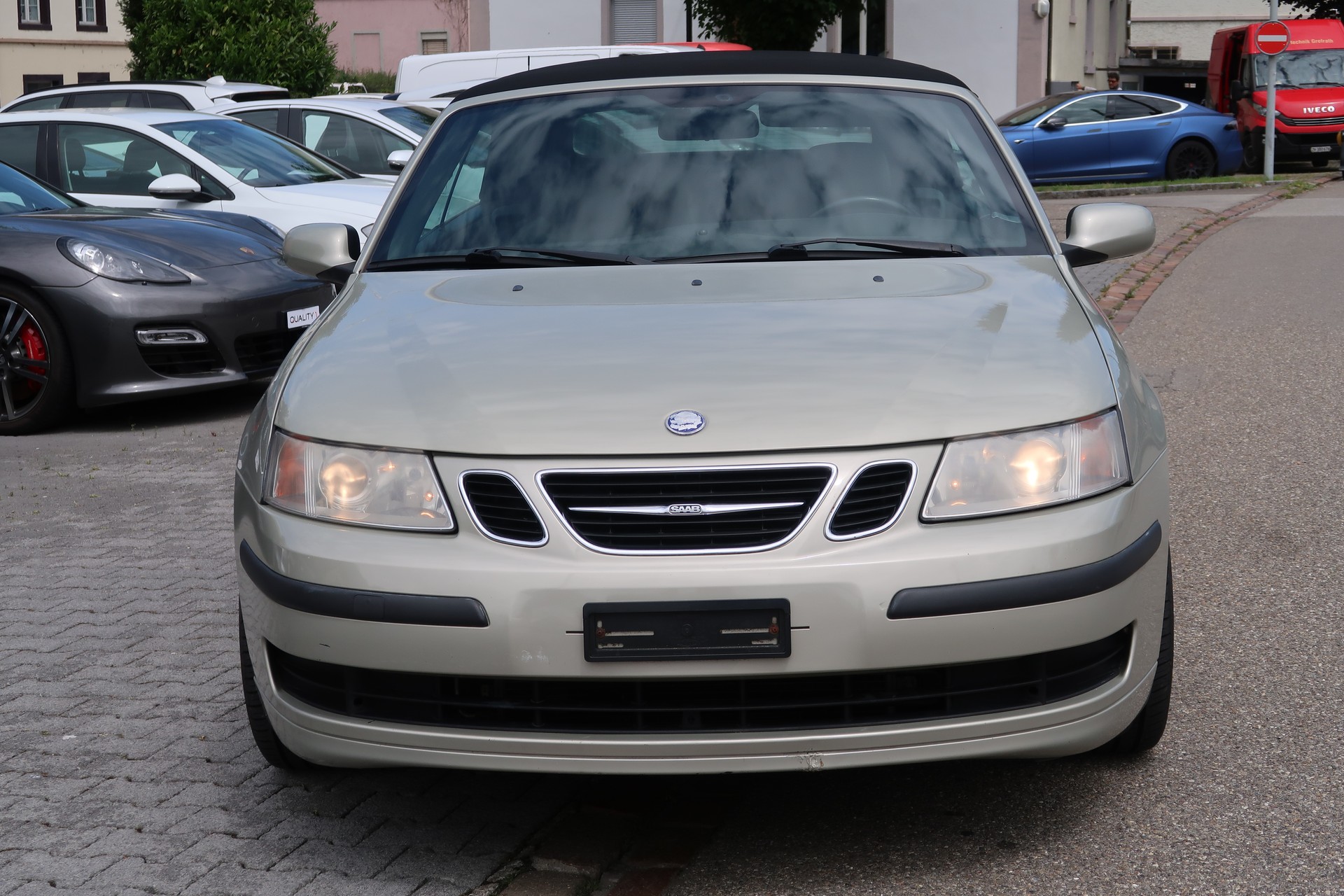 SAAB 9-3 2.0 (1.8t) Vector-showroom-element-1