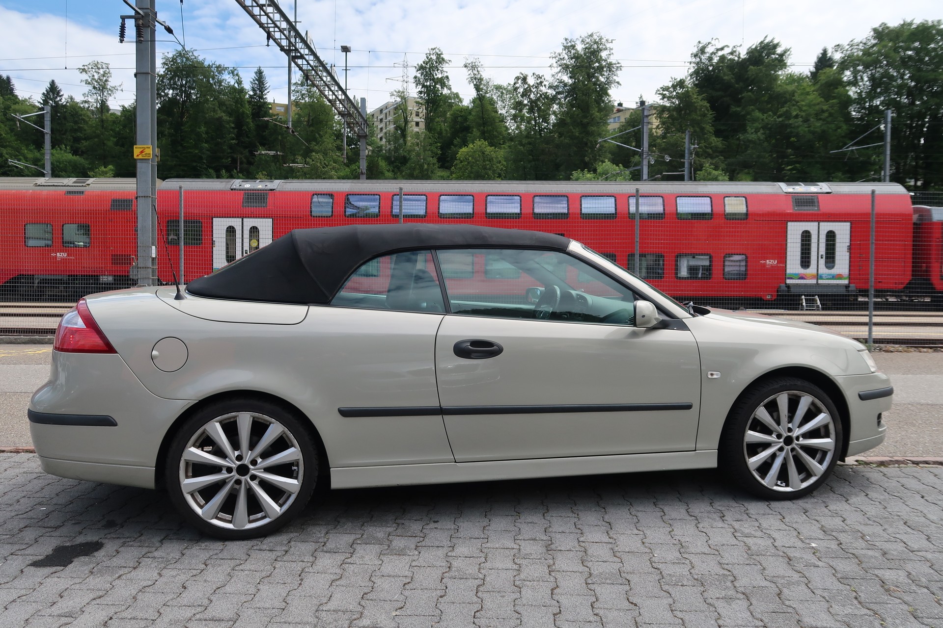 SAAB 9-3 2.0 (1.8t) Vector-showroom-element-3