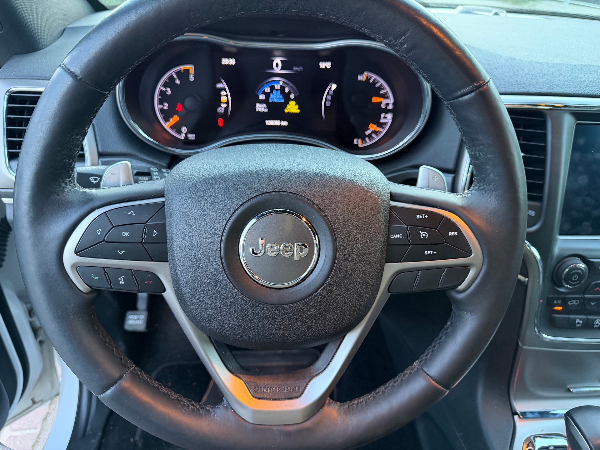 JEEP Grand Cherokee 3.0 CRD Limited Automatic-image-6