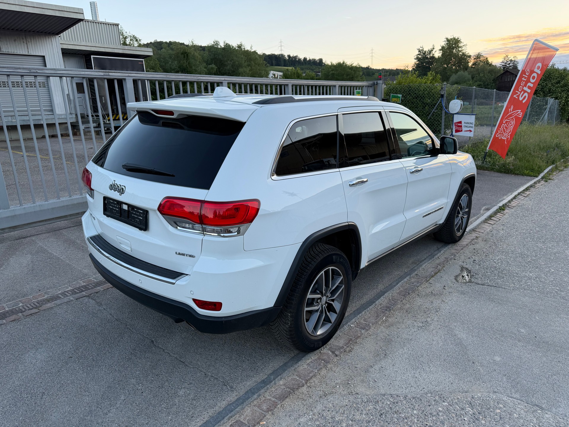 JEEP Grand Cherokee 3.0 CRD Limited Automatic-image-2