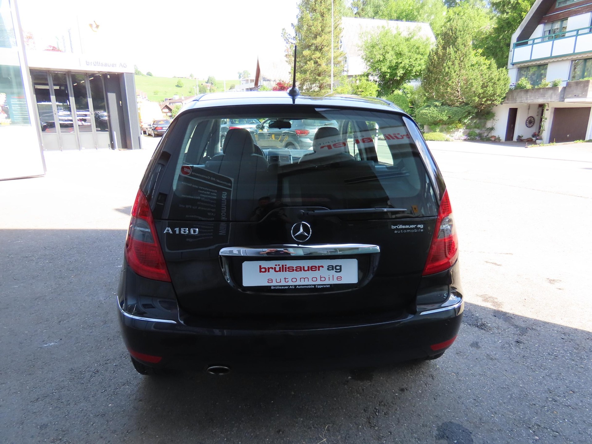 MERCEDES-BENZ A 180 Avantgarde-showroom-element-3