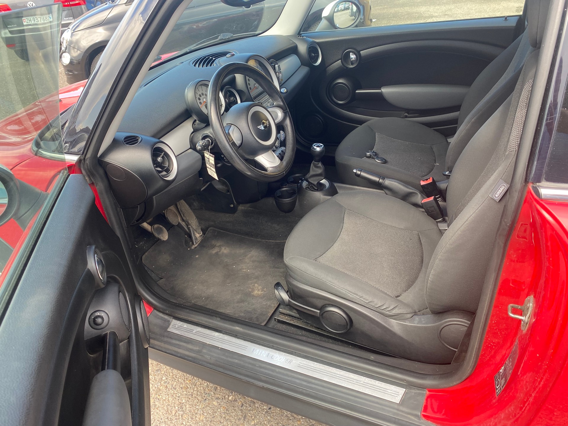 MINI Cooper-image-6