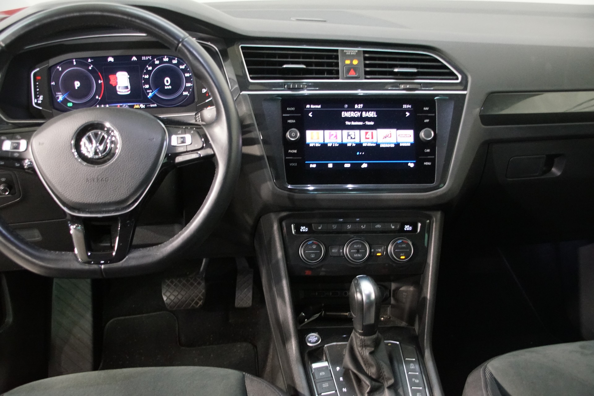 VW Tiguan 2.0 TDI SCR Highline 4Motion DSG-image-13