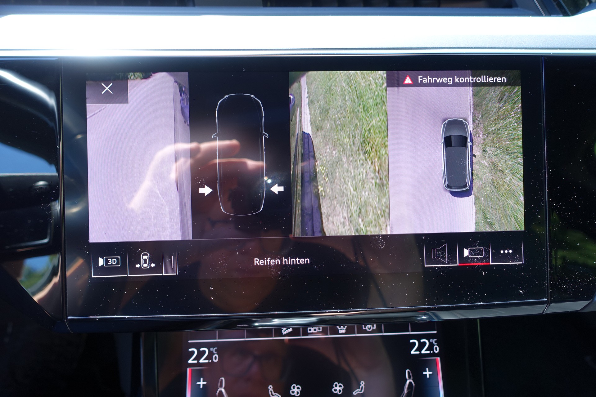AUDI e-tron 55 Advanced quattro-image-10