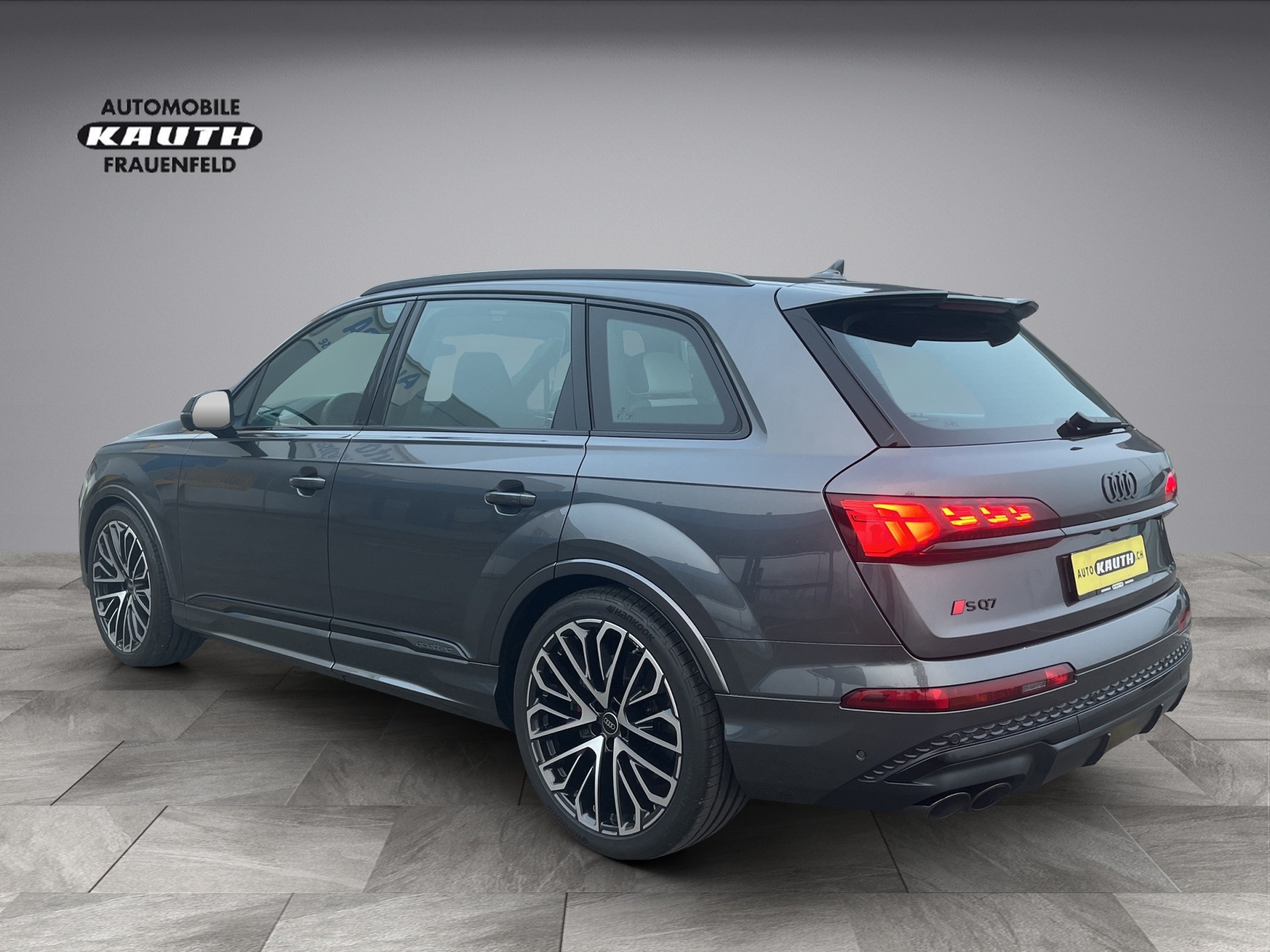 AUDI SQ7 TFSI quattro tiptronic*Unikat-Audi-Exclusive*, Keramik-Bremsen, 7-Plätzer, (5-Jahre Garantie)-showroom-element-2