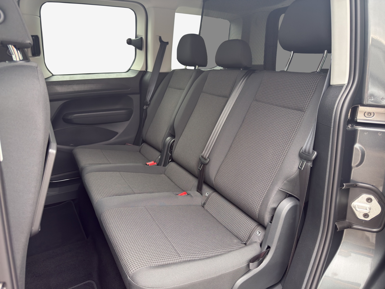 VW Caddy 1.5 TSI Plug in Hybrid Liberty DSG-image-11