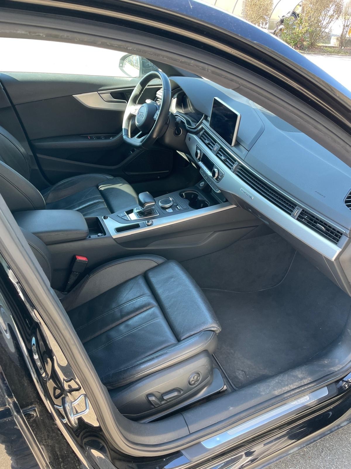 AUDI A4 Avant 3.0 TDI quattro S-tronic-image-11