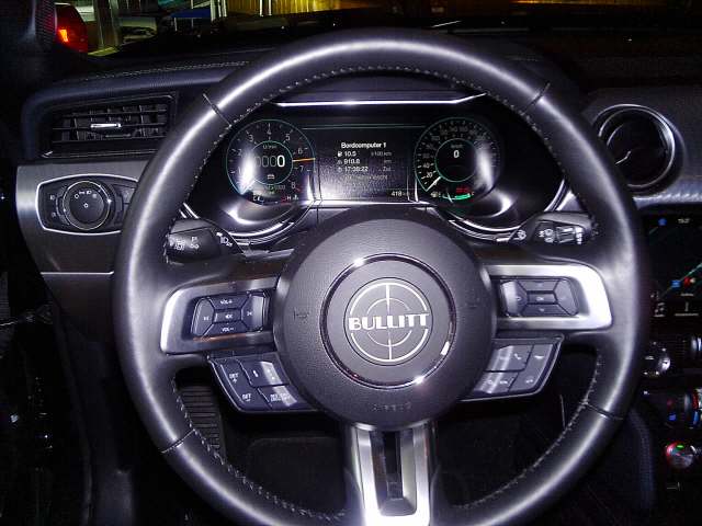 FORD Mustang Coupé 5.0 V8 Bullitt-image-4