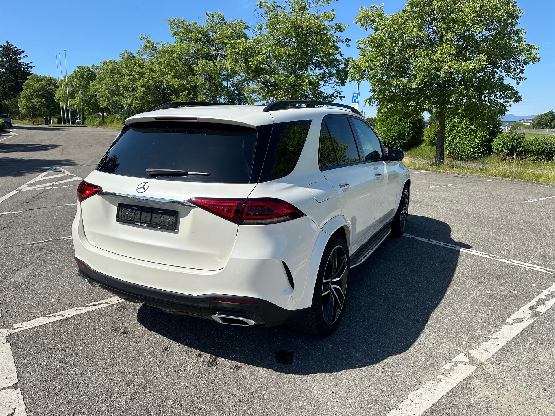 MERCEDES-BENZ GLE 450 AMG Line 4matic-image-2