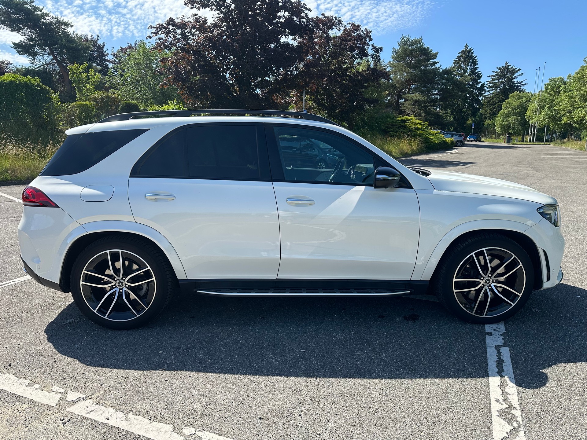 MERCEDES-BENZ GLE 450 AMG Line 4matic-image-1