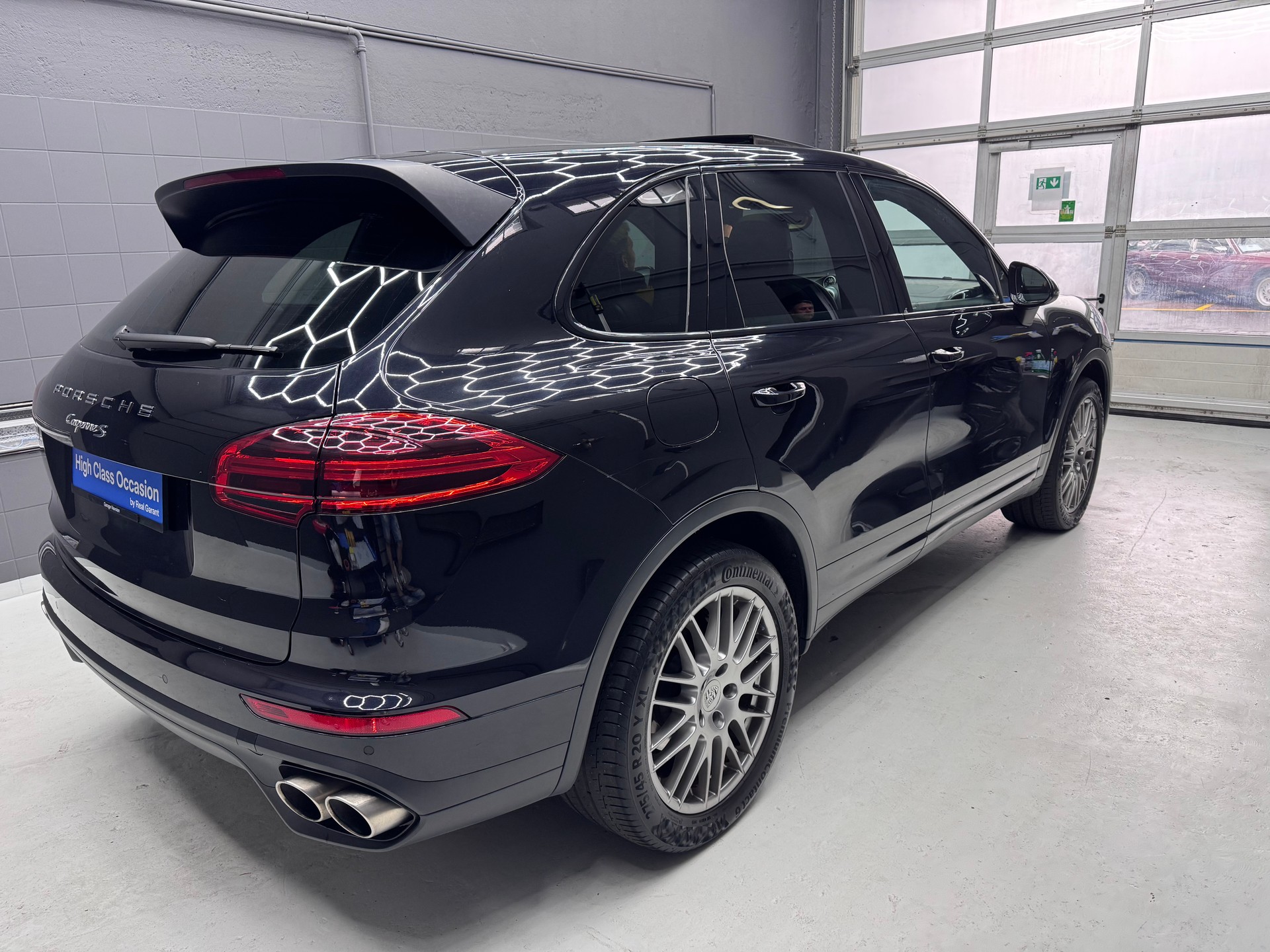 PORSCHE Cayenne S-image-3