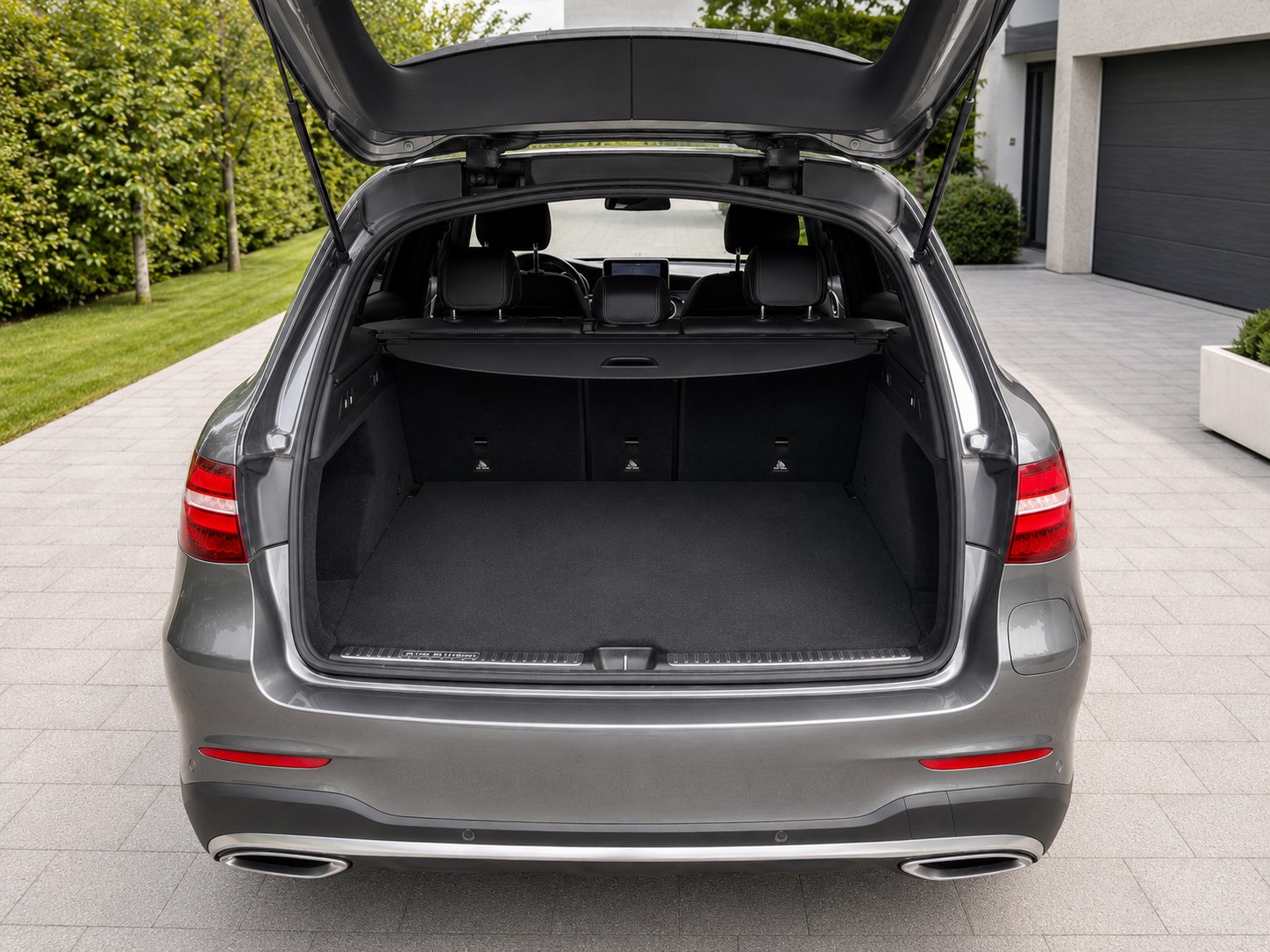 MERCEDES-BENZ GLC 350 e AMG Line 4m-image-6