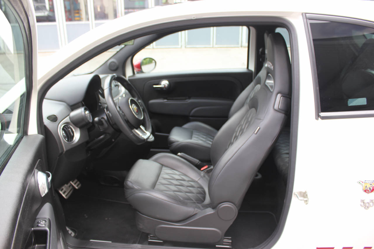 FIAT 595 Abarth 1.4 T-Jet 165 Turismo Competizione-image-4