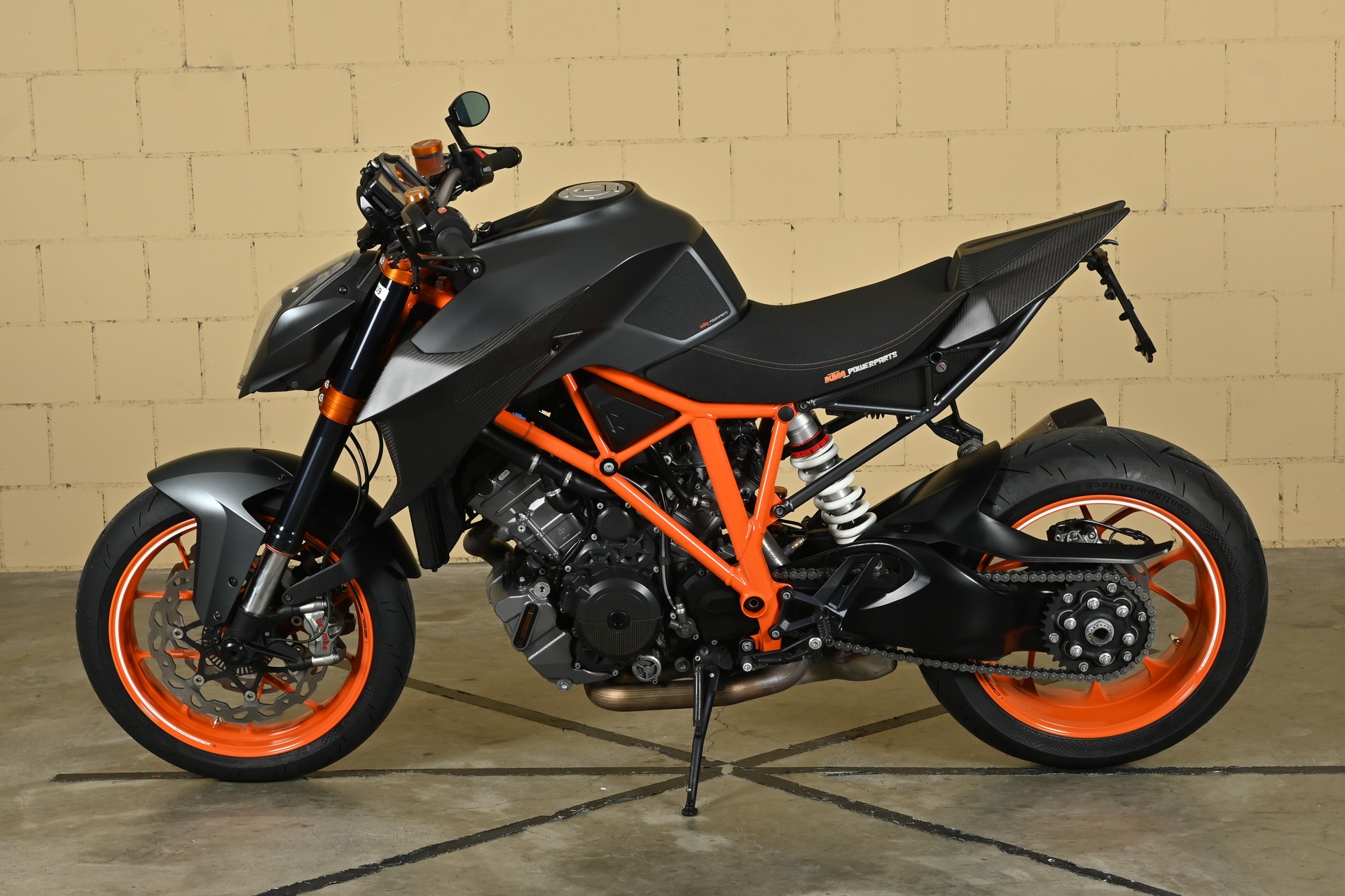 KTM 1290 Super Duke R-image-6