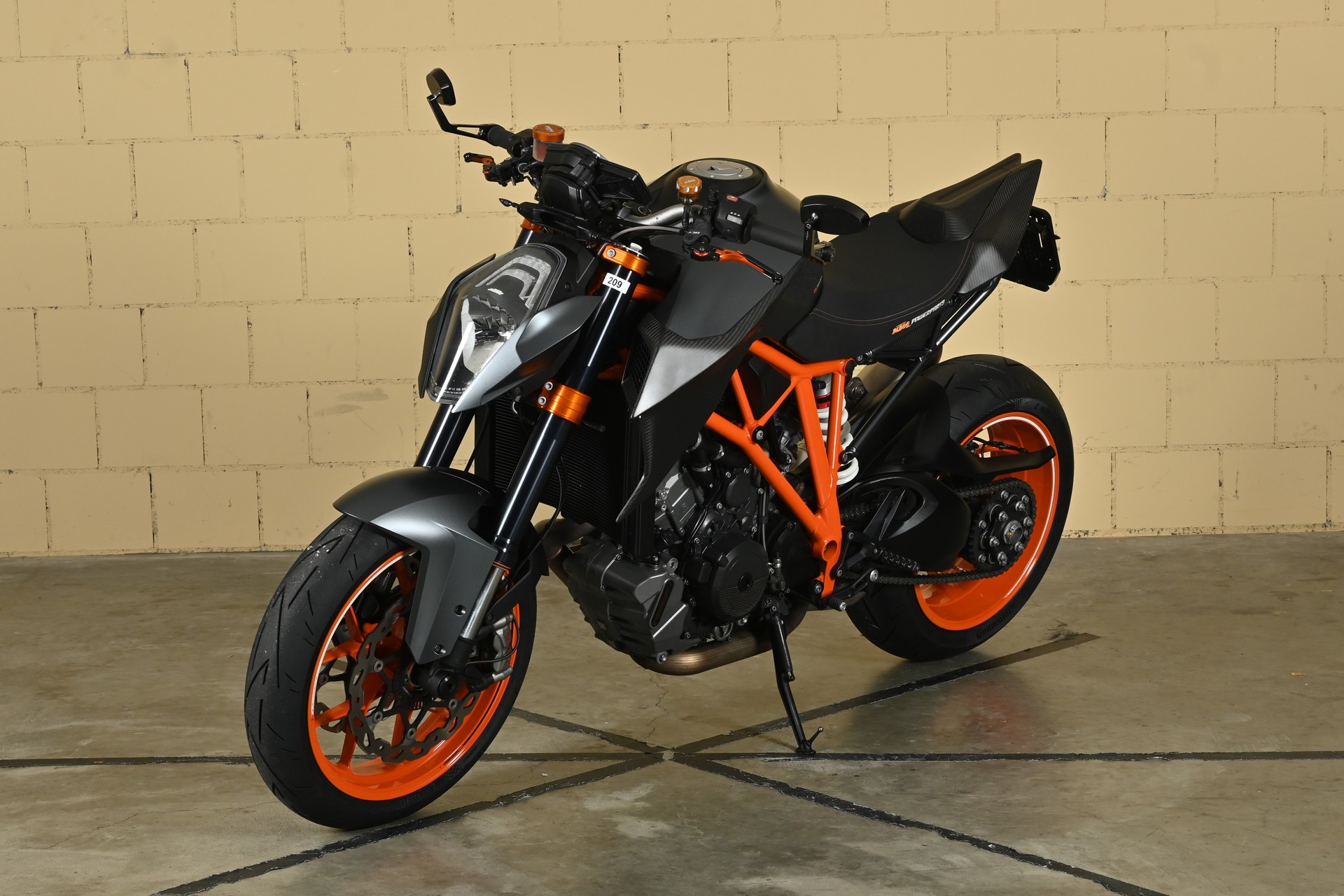 KTM 1290 Super Duke R-image-4