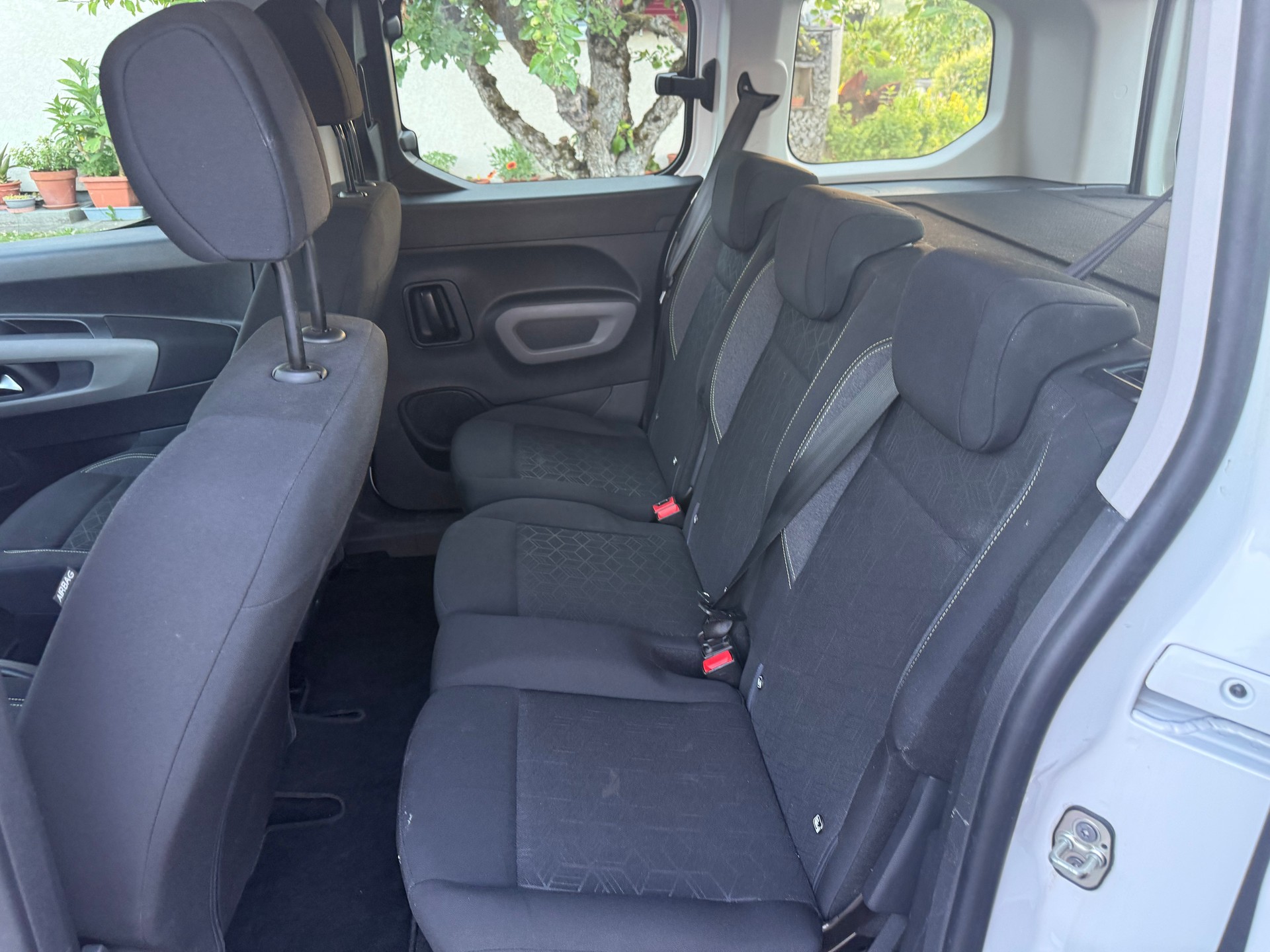 PEUGEOT Rifter 1.2 PureTech Active-image-4