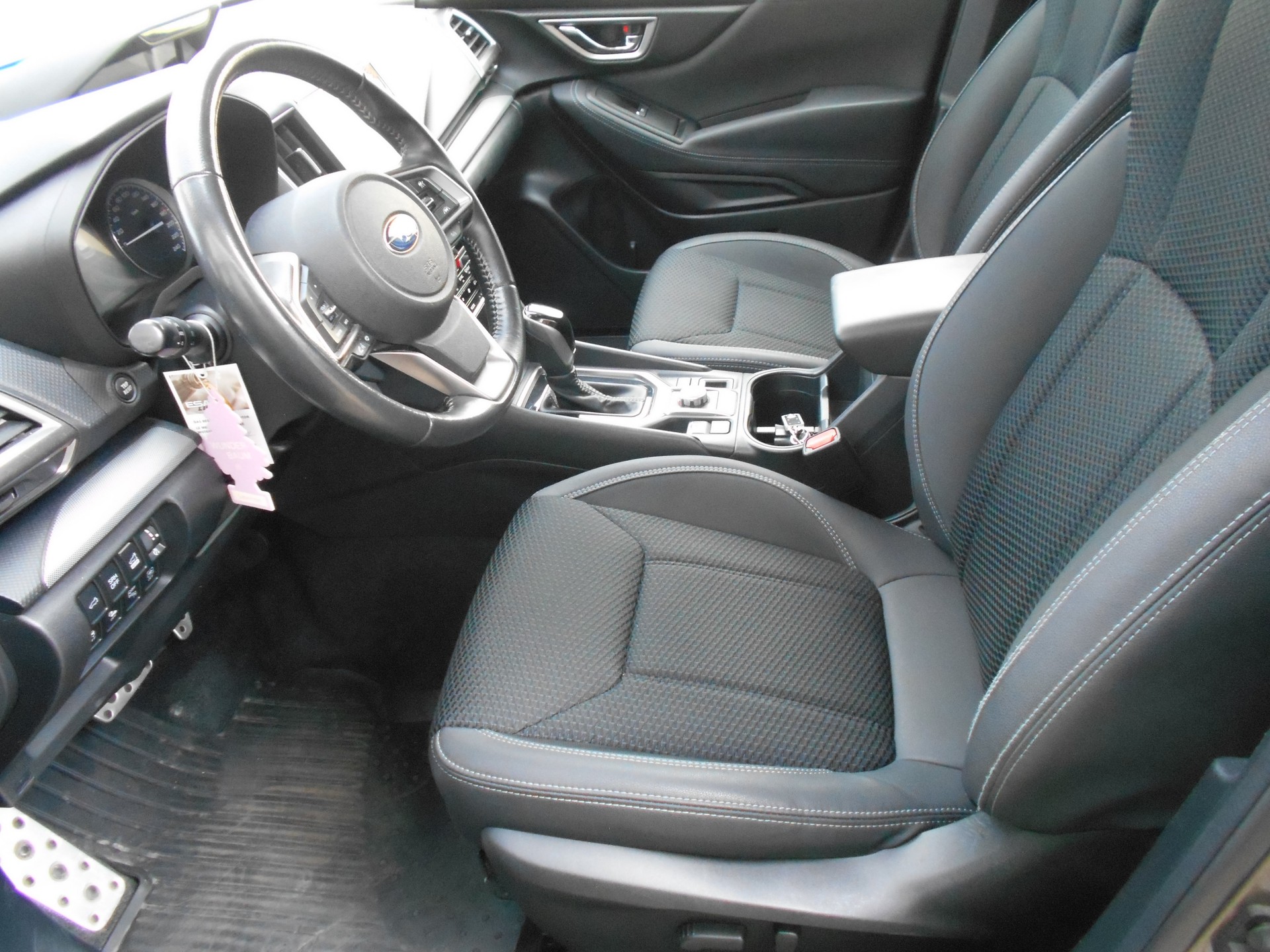 SUBARU Forester 2.0i e-Boxer Swiss Plus Lineartronic-image-5