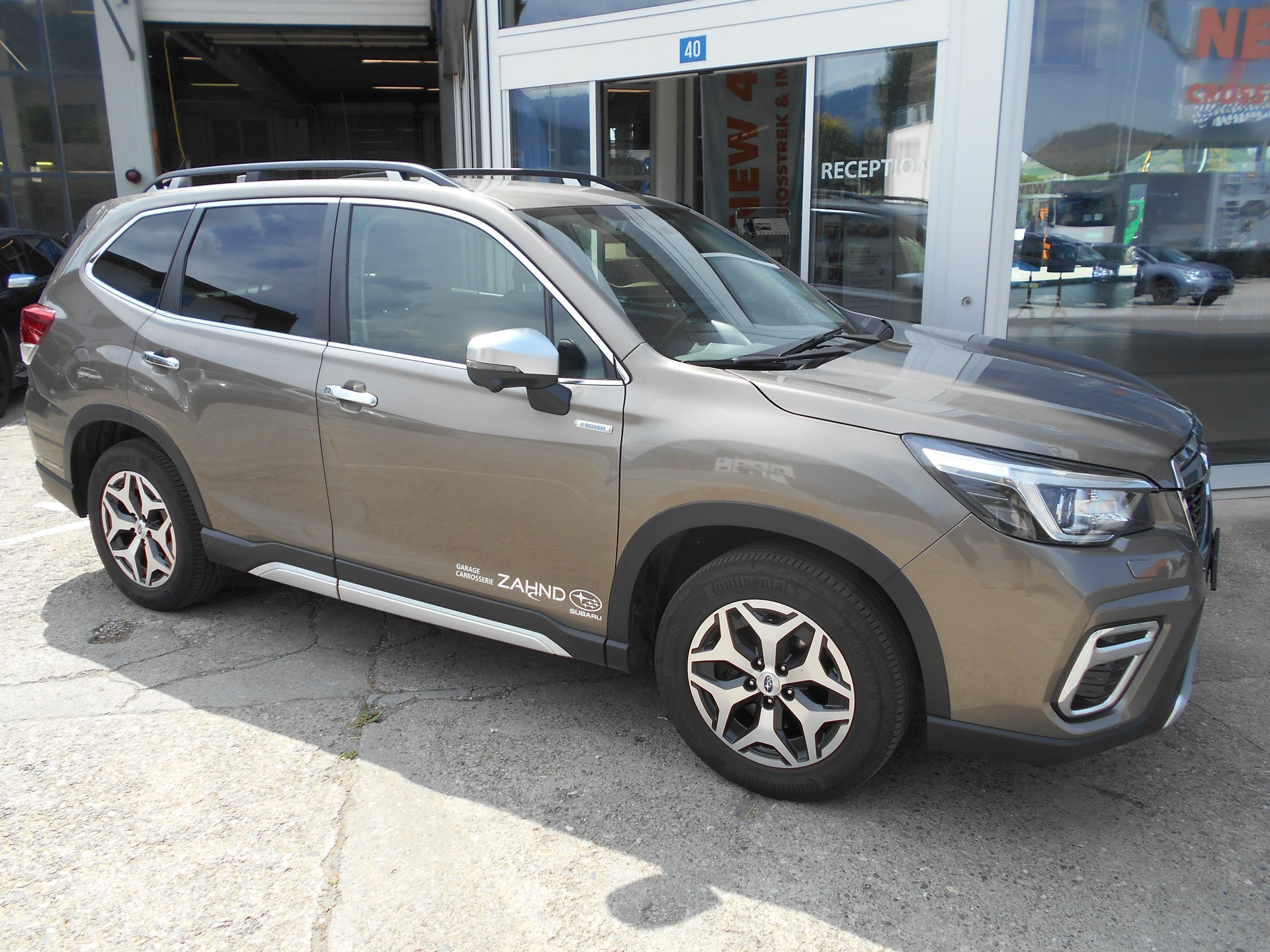 SUBARU Forester 2.0i e-Boxer Swiss Plus Lineartronic-image-3