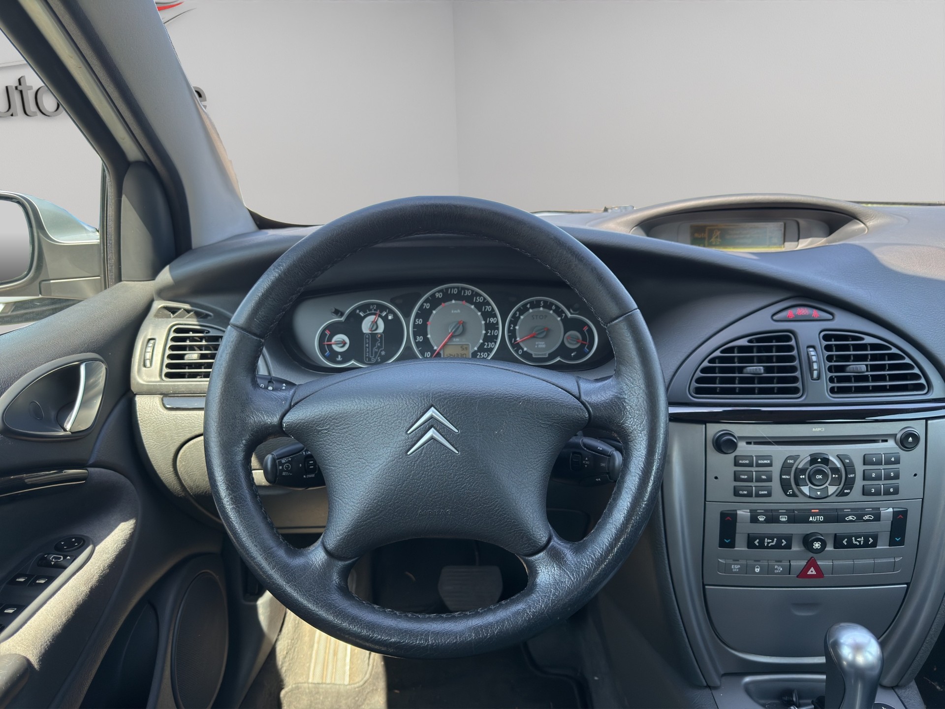 CITROEN C5 Berline 2.2 HDi Exclusive Automatic-image-9