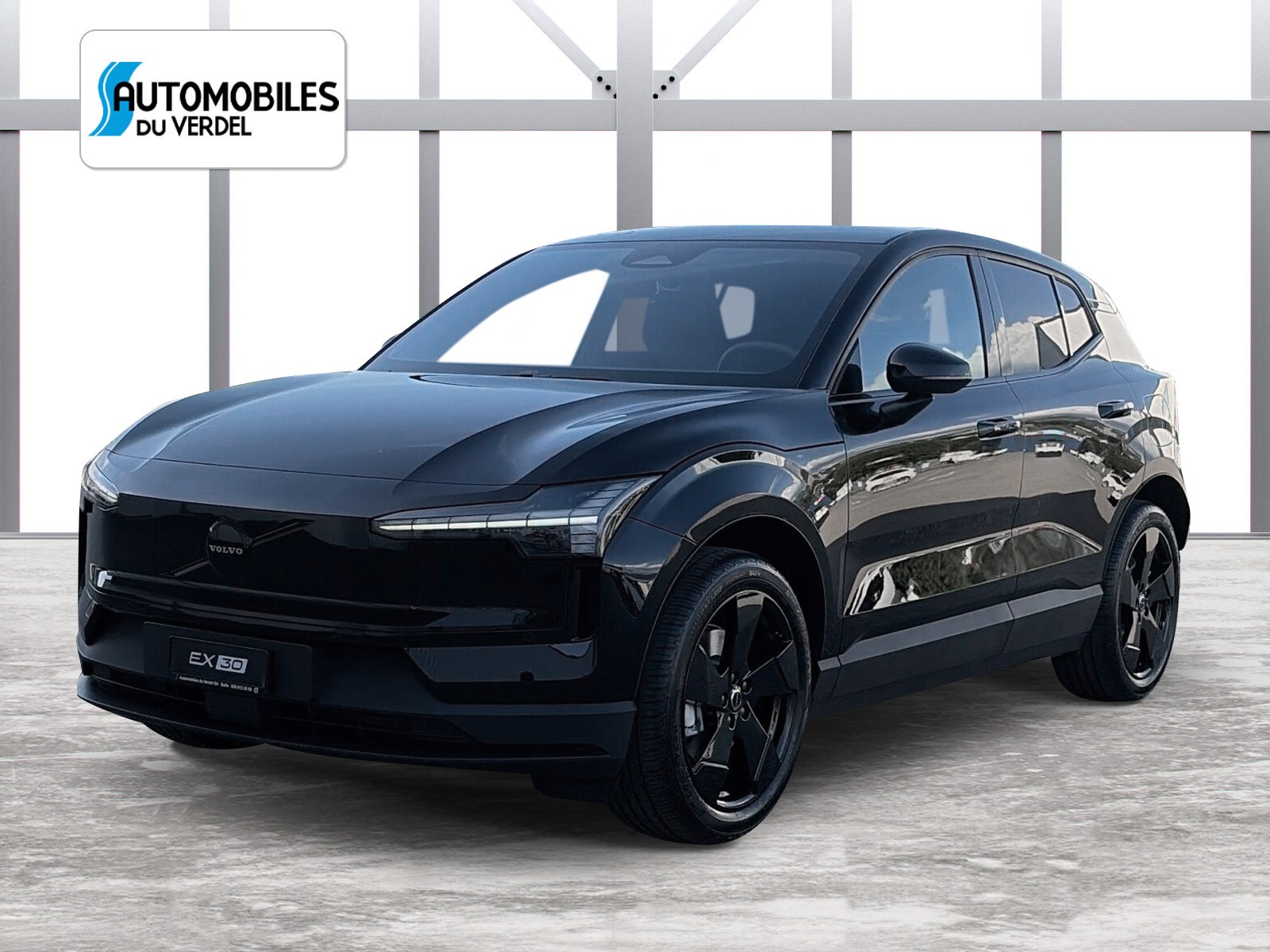 VOLVO EX30 E60 Plus Swiss Black Edition-image-0